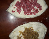Foto del paso 5 de la receta: Panes saborizados: Salame y cebolla