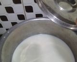 A picture of step 1 of Custard sharbat.