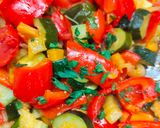 Foto del passaggio 1 della ricetta Rosti di zucchine e verdure miste saltate