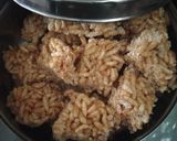 મમરા ની ચીકી (Puffed Rice Chikki Recipe in Gujarati) રેસીપી સ્ટેપ3ફોટો