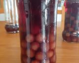 Foto del paso 3 de la receta: Orujo de guindas