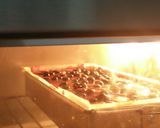 Foto langkah ke 8 dari resep Redvelvet Cheesy Brownies.