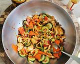 A picture of step 5 of Spicy cabbage, carrot and cucumber pickle.