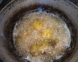 Foto langkah ke 3 dari resep Ayam Goreng Telur.