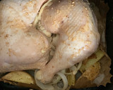 Foto del paso 4 de la receta: Pollo en freidora de aire con patatas
