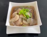 A picture of step 3 of Rice Papers in John Dory Soup.