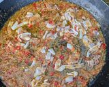 A picture of step 5 of Paella Loredana.