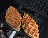Foto langkah ke 4 dari resep Croffle (Croissant Waffle).