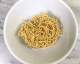 A picture of step 4 of Yin Yang Soup Noodles.
