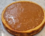 Foto del paso 8 de la receta: Cheesecake de dulce de leche con base de galletas y nueces