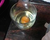 Foto del paso 1 de la receta: Huevos rotos con chistorra