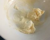 A picture of step 4 of Apple Kiwi Cinnamon Pie.