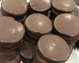 Foto del paso 4 de la receta: Alfajor con masa de pasta frola
