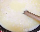 A picture of step 2 of Suji /raha halwa.