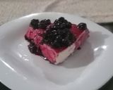 Foto del paso 7 de la receta: Cheesecake de arándanos con base de chocolate (sin horno)