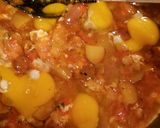 Foto del paso 3 de la receta: Huevo con papitas "fácil y delicioso"