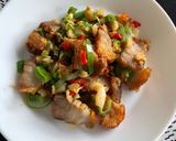 รูปขั้นตอนการทำที่ 3 ของ 🍴หมูกรอบผัดพริกเกลือ 🐷🌶 #อาหารไทยง่ายๆ