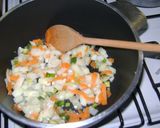 Foto del paso 2 de la receta: Codillo de cerdo guisado