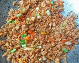 Foto langkah ke 2 dari resep Nasi Goreng Kampung.
