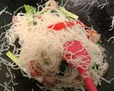Foto langkah ke 3 dari resep Bihun goreng putih.