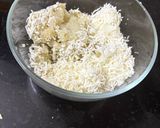 चीजी पोटैटो ऐंड पनीर बॉल्स रेसिपी चरण 2 फोटो