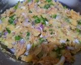 A picture of step 3 of Sandwich pakoray.