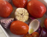 Foto del paso 1 de la receta: Crema de tomate y ajos asados 🍅🧄