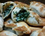 Foto del paso 8 de la receta: Empanadas de espinaca, salsa blanca y queso
