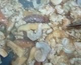 รูปขั้นตอนการทำที่ 4 ของ ผัดกุ้ง,หมูสับ,เห็ดหอม - คีโต