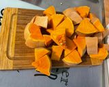 Une image de l'étape 2 de Courge butternut au sirop d’érable, gingembre et épices.