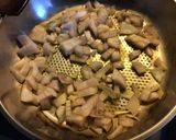 Une image de l'étape 2 de Bœuf sauté aux oignons curry et gingembre.