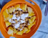 A picture of step 9 of Achari chana chaat.
