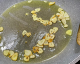 Foto del paso 4 de la receta: Patatas al ajo y romero