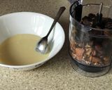 A picture of step 1 of Rakshabandhan healthy squares.