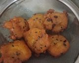 Foto langkah ke 4 dari resep Pisang Goreng Koin Wijen Hitam.