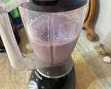 Foto del paso 2 de la receta: Desayuno saludable. Cereales, frutos, leche, banana, arándanos, polvo proteico