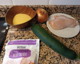 Foto del paso 1 de la receta: Salteado de pollo y calabacín "sabor Cookpad" con cous cous
