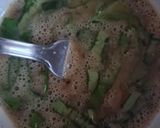 Foto del paso 2 de la receta: Omelette a las finas hierbas 🎥 "Un viaje de 10 metros"