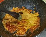 Foto langkah ke 5 dari resep Gulai daun singkong tahu.