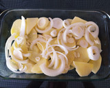 Foto del paso 1 de la receta: Solomillos de pollo a las finas hierbas con patatas al horno
