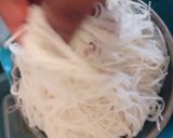 Une image de l'étape 4 de Vermicelles de riz sautés aux légumes et Pilons.