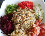 Foto del paso 6 de la receta: Ensalada de quinoa con salsa de yogurt y queso