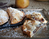 Foto del paso 8 de la receta: Empanadillas de Pera y Chocolate Negro