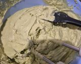 Foto langkah ke 6 dari resep Strawberry Matcha Choux.