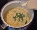 Foto langkah ke 3 dari resep Mie Instan Kuah Kari Susu.