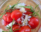 Foto del paso 2 de la receta: Tomates cherry macerados