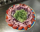 Une image de l'étape 7 de Salade de tomates et courgettes à l'oignon rouge et jambon blanc sauce melfor.