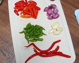 Foto langkah ke 3 dari resep Ayam Goreng Chilli Padi.