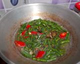 Foto langkah ke 3 dari resep Tumis Kacang Panjang.