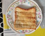 Foto langkah ke 4 dari resep Sarapan sat-set roti bakar teflon mentega.